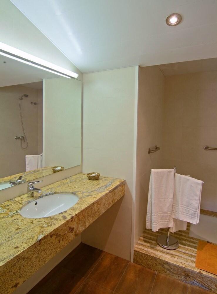 Hotel Pinxo サンタ・コロマ・デ・ファルネルス エクステリア 写真